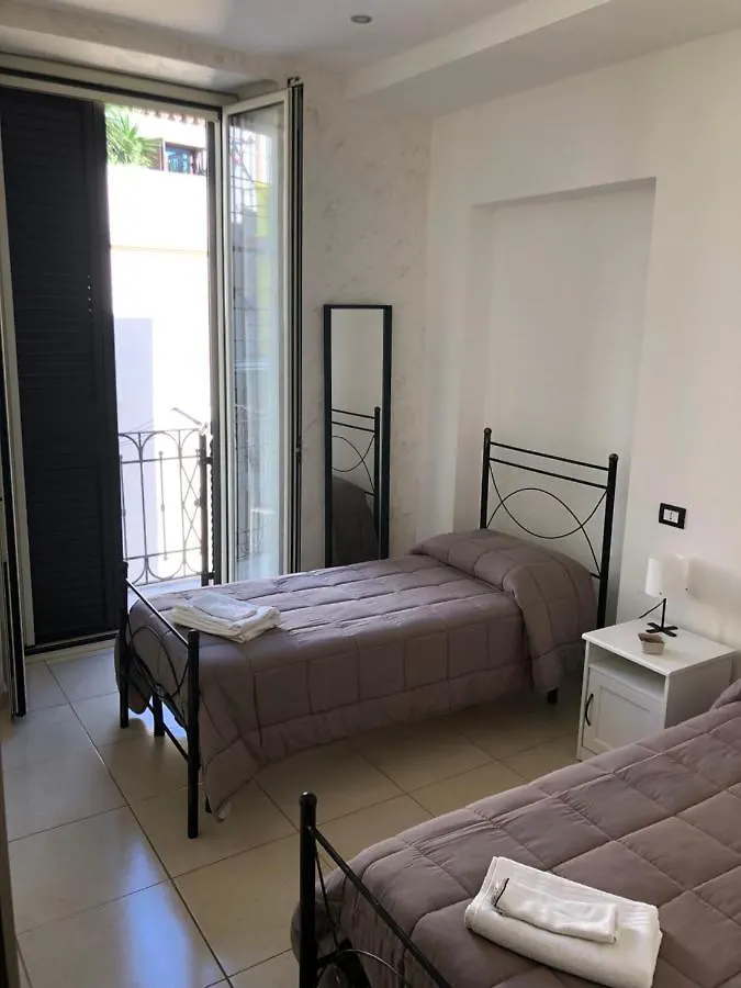 Villa Terrazza famà Aeroporto di Catania Fontana Rossa Casa vacanze