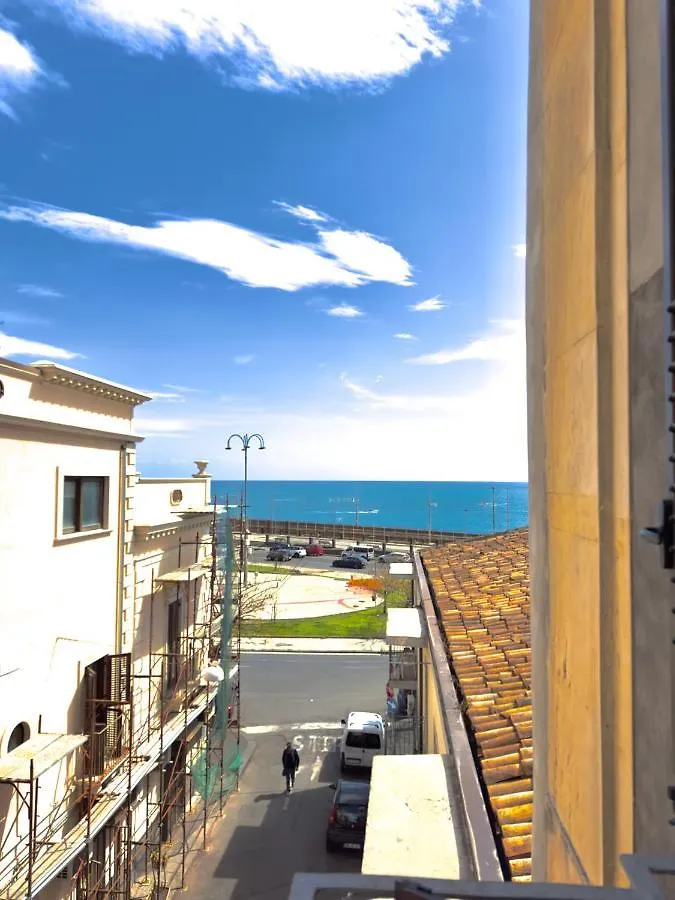Casa vacanze Villa Terrazza famà Aeroporto di Catania Fontana Rossa Italia