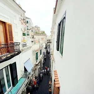Central , Amalfi Italia